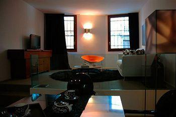 Charming House Iqs Apartamento Venecia