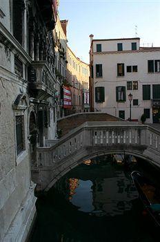 Charming House Iqs * Venecia